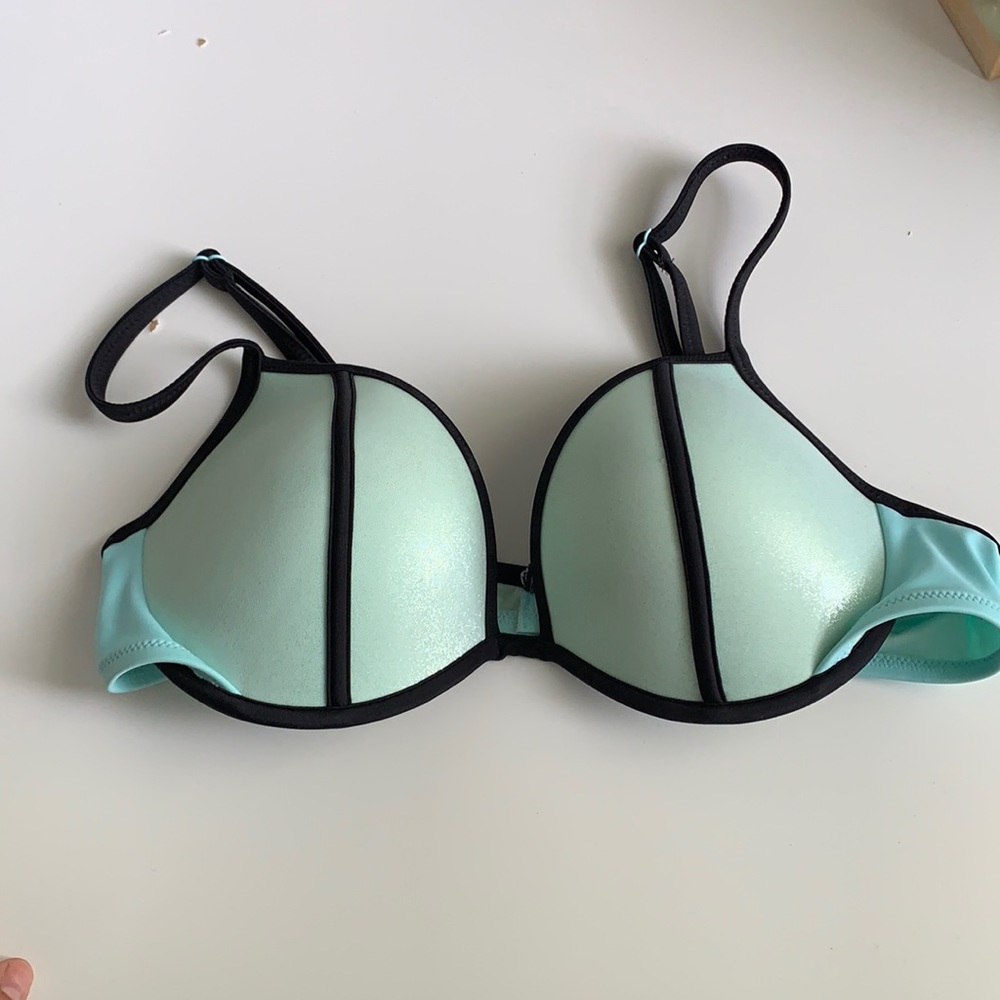 Turquoise bikini *TOP ONLY*